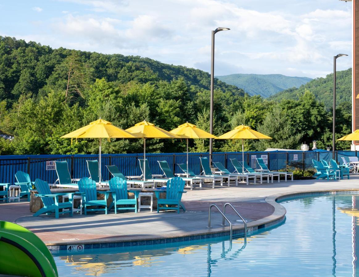 The Lodge At Camp Margaritaville Pigeon Forge Exterior photo