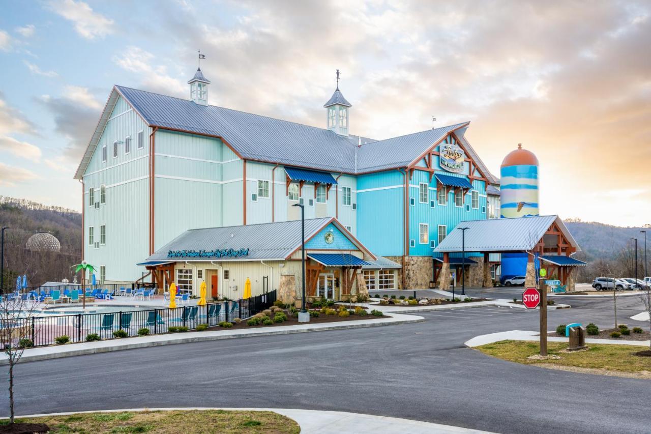 The Lodge At Camp Margaritaville Pigeon Forge Exterior photo