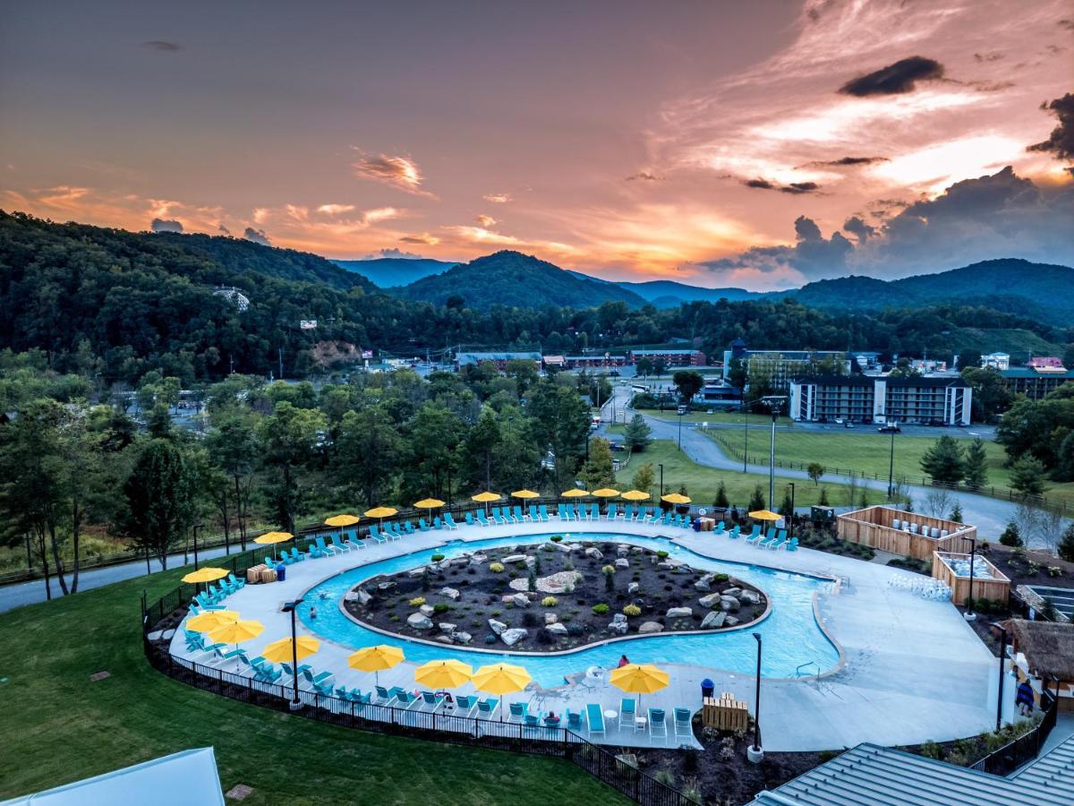 The Lodge At Camp Margaritaville Pigeon Forge Exterior photo